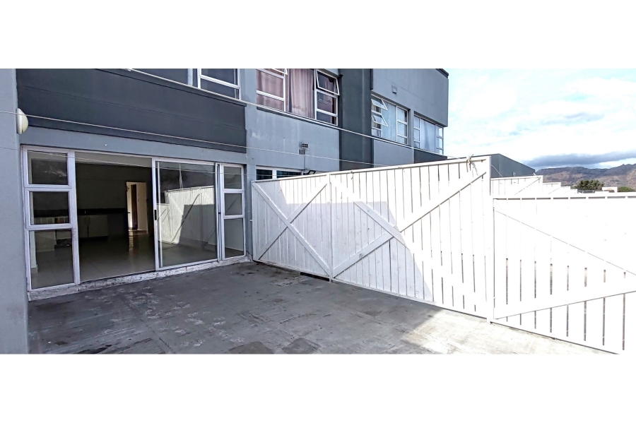 1 Bedroom Property for Sale in Heathfield Western Cape